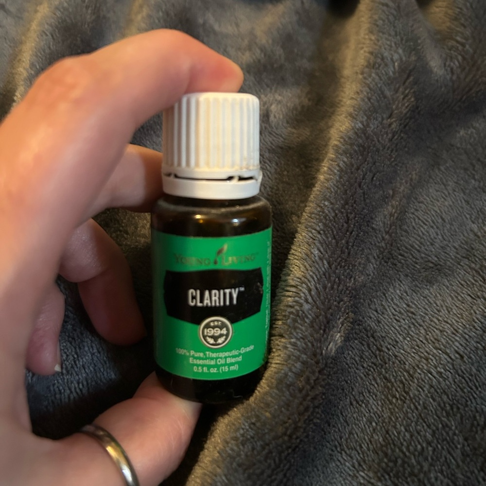 Young Living Clarity Essential Oil - Green